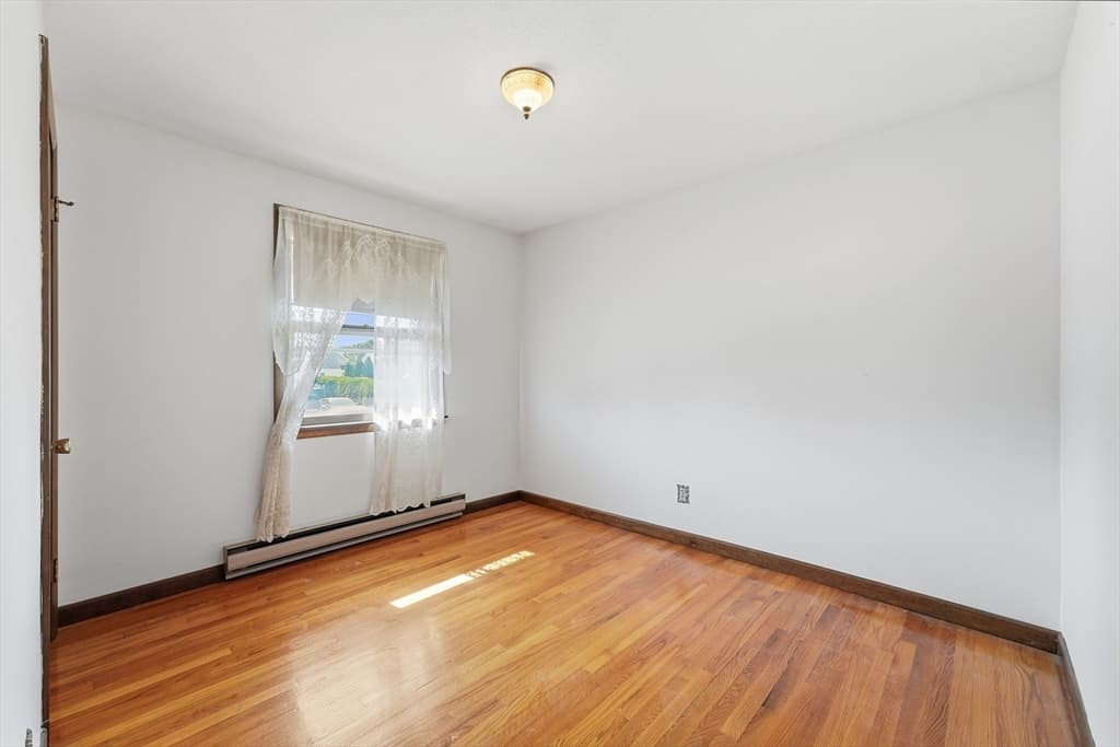 619 East St, Ludlow MA 01056 photo 13