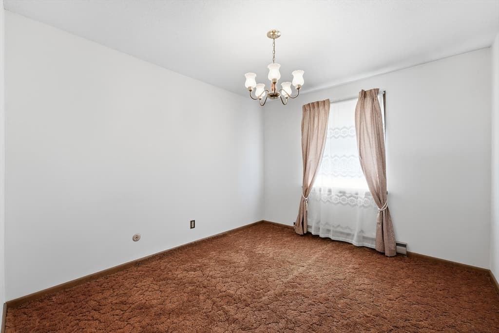 619 East St, Ludlow MA 01056 photo 11