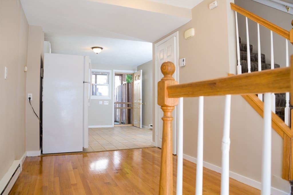 41 Marion St, Boston MA 02128 photo 3
