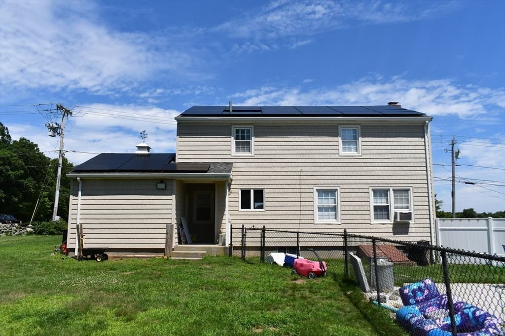 583 Whetstone Hill Rd, Somerset MA 02726 photo 4