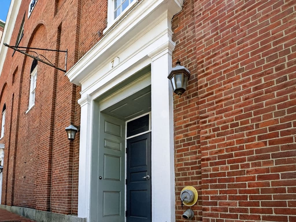 7 Crombie St # 4, Salem MA 01970 photo 13