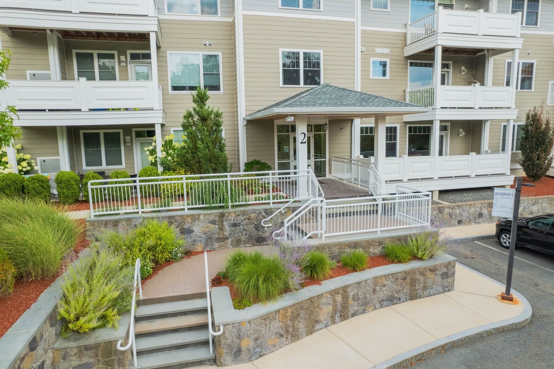 Condominium at 2 Inwood Drive # 1009, Woburn MA 01801, photo 29 of 34