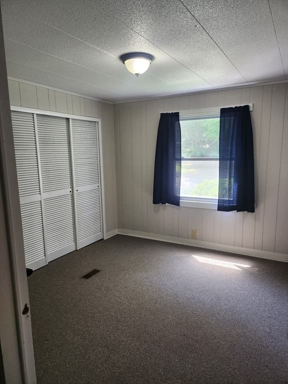 Mobile Home at 9 Maverick Drive, Brookfield MA 01506, Brookfield, photo 13 of 15