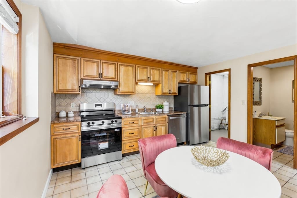 41 Mountain St # 41, Woburn MA 01801 photo 8