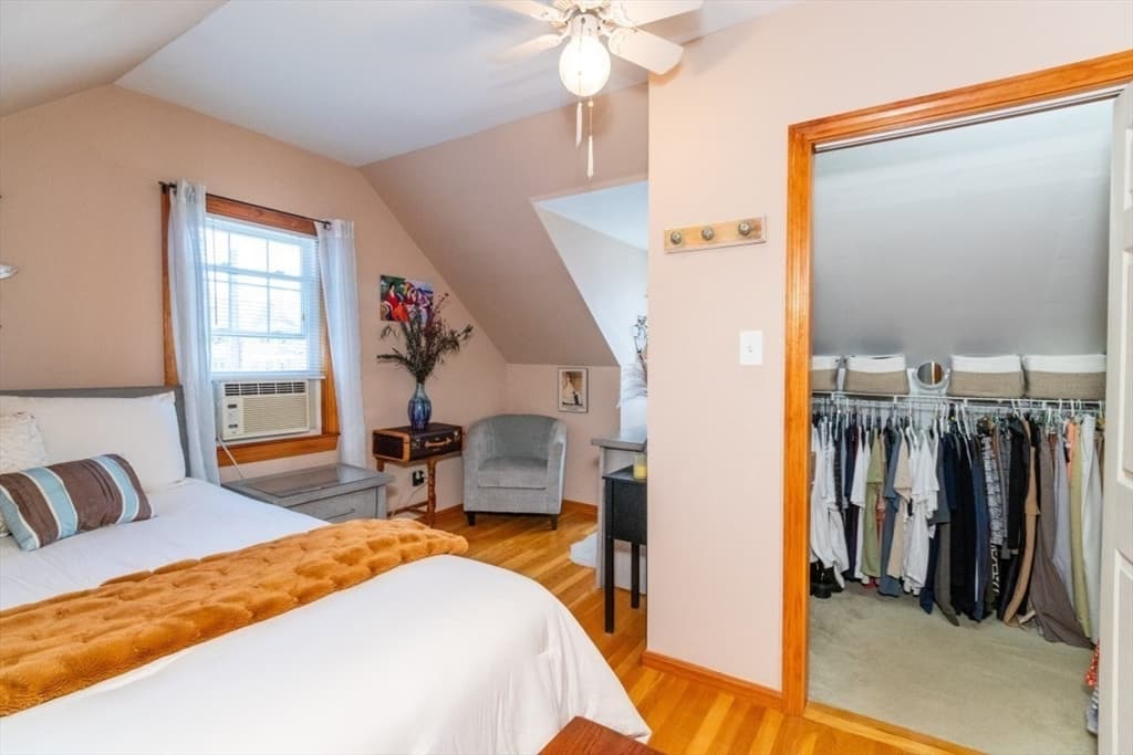 35 Rosaria St, Boston MA 02122 photo 23