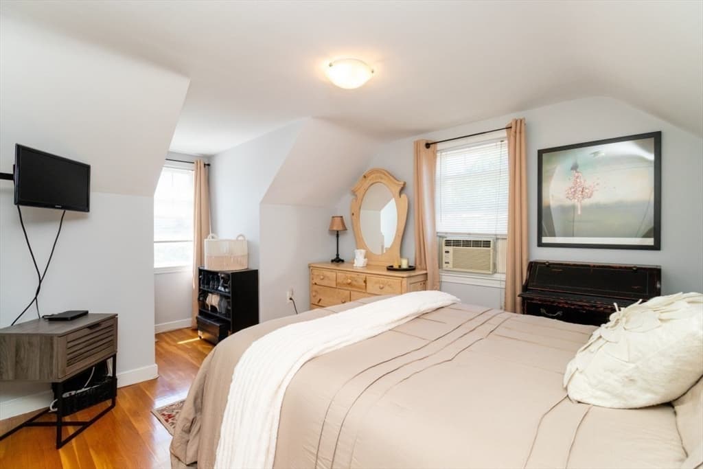 35 Rosaria St, Boston MA 02122 photo 26