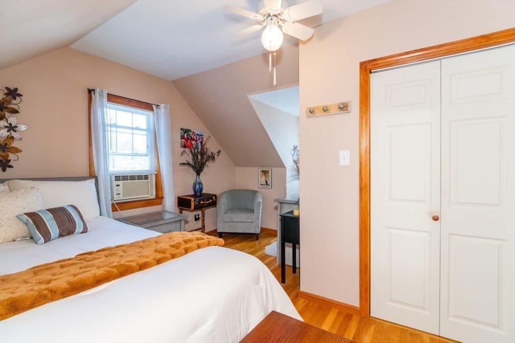 35 Rosaria St, Boston MA 02122 photo 22