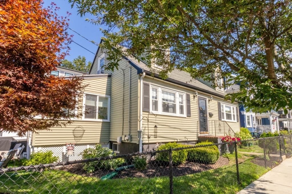 35 Rosaria St, Boston MA 02122
