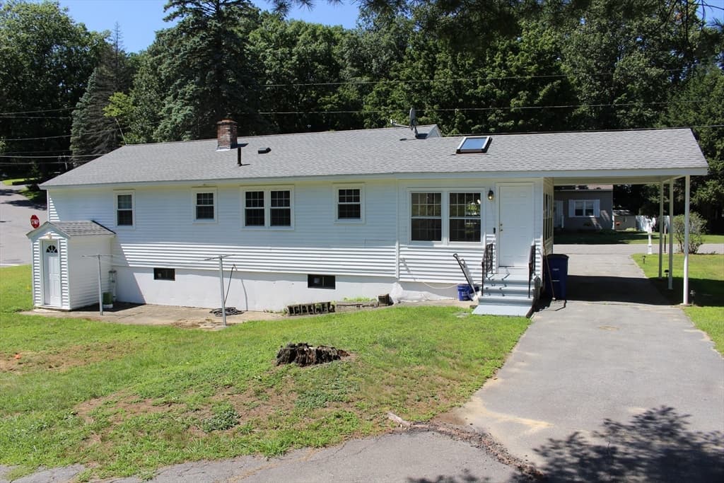 206 Debbie Drive, Leominster MA 01453 photo 2