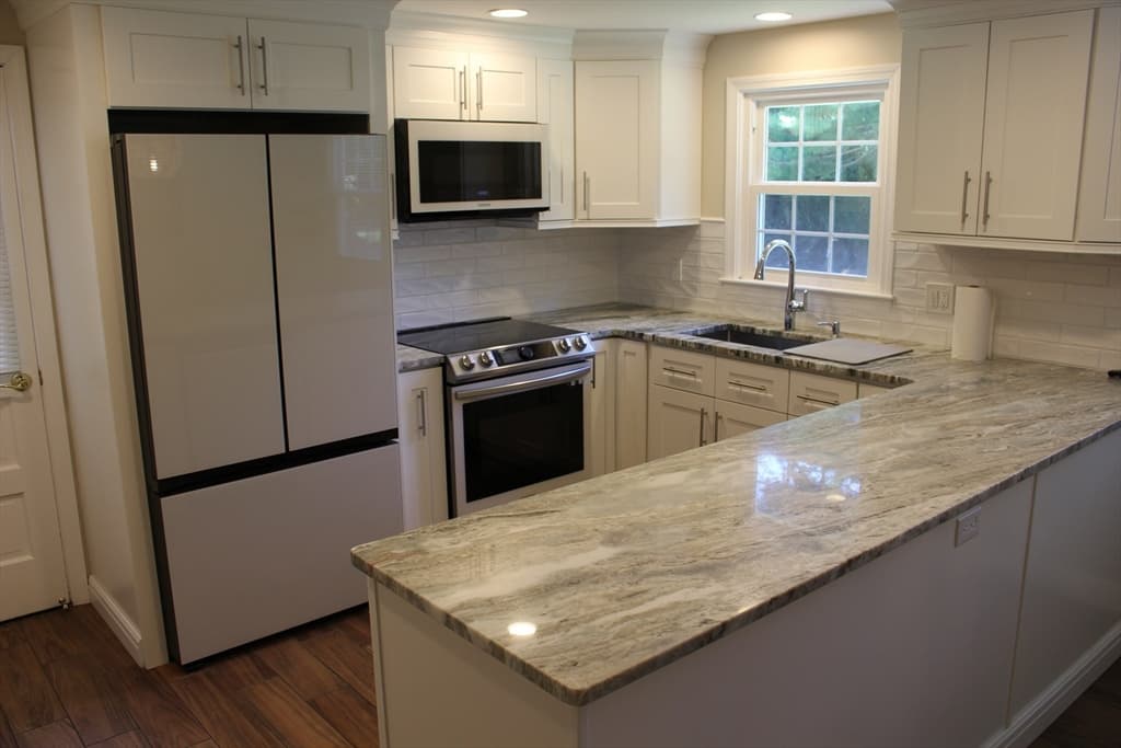 206 Debbie Drive, Leominster MA 01453 photo 3
