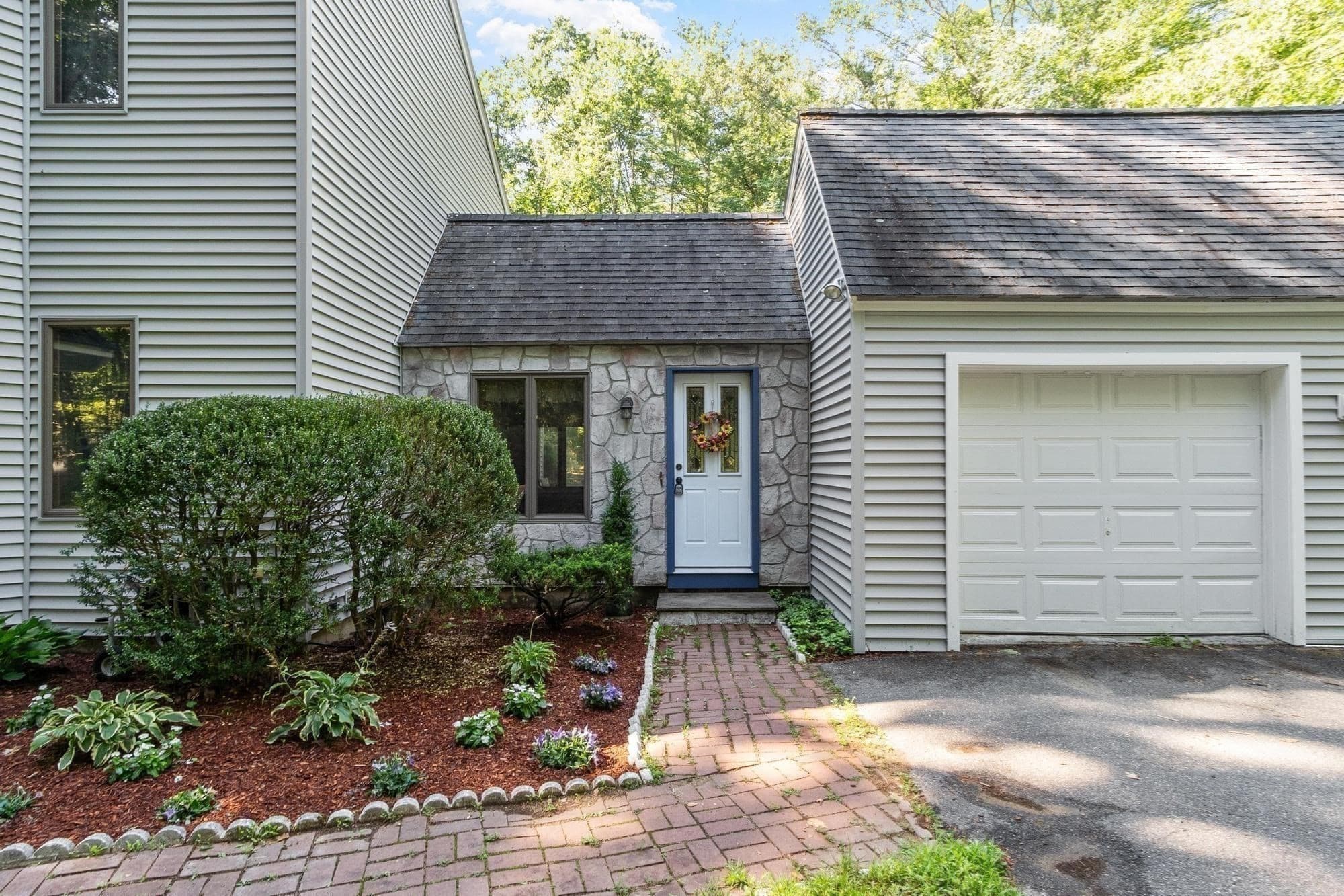 Single Family Residence at 140 Thurlow Street, Georgetown MA 01833, Georgetown, photo 8 of 41