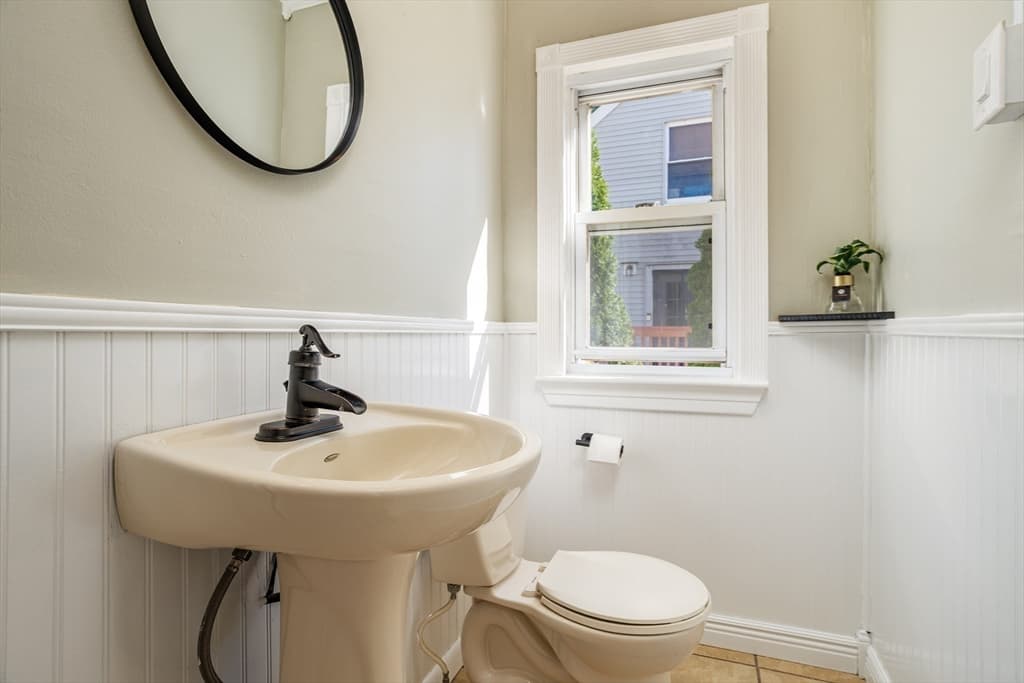 178 Walnut St, Leominster MA 01453 photo 18