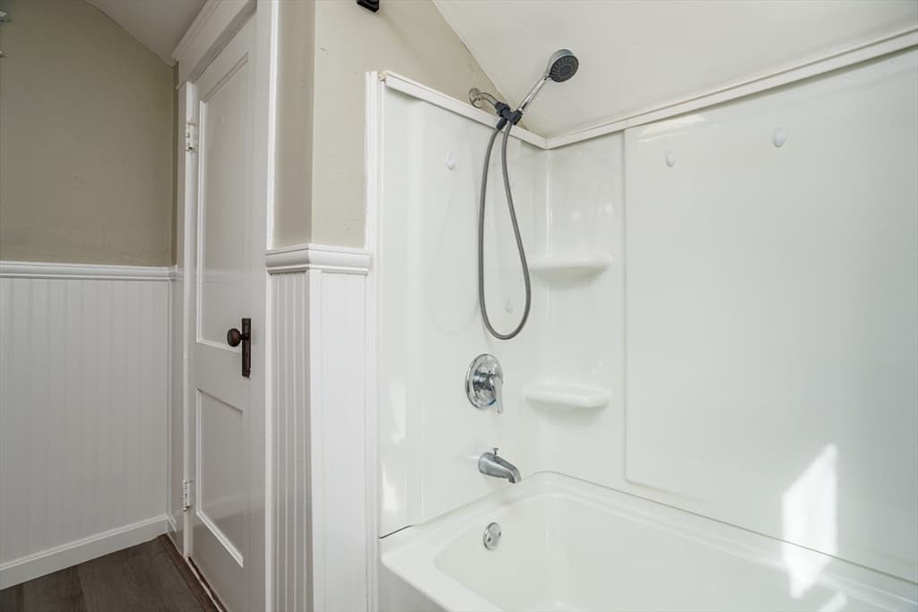 178 Walnut St, Leominster MA 01453 photo 37
