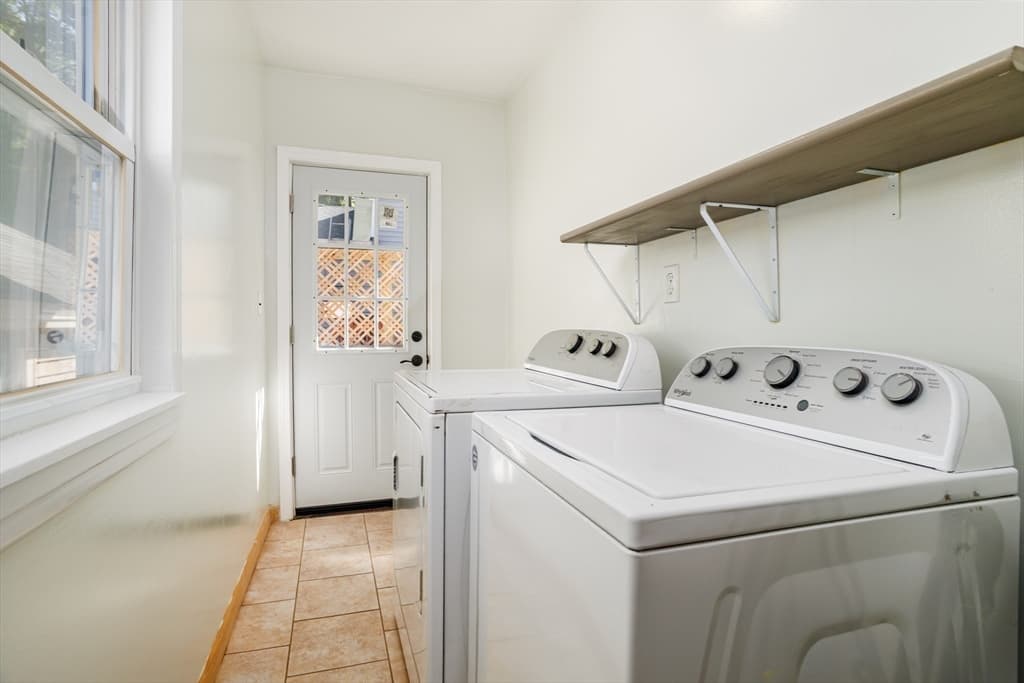 178 Walnut St, Leominster MA 01453 photo 39