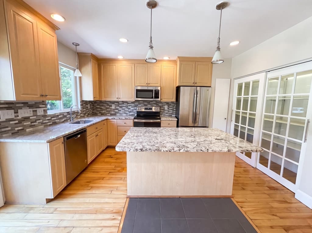 661 Main St # 661, Millis MA 02054 photo 2