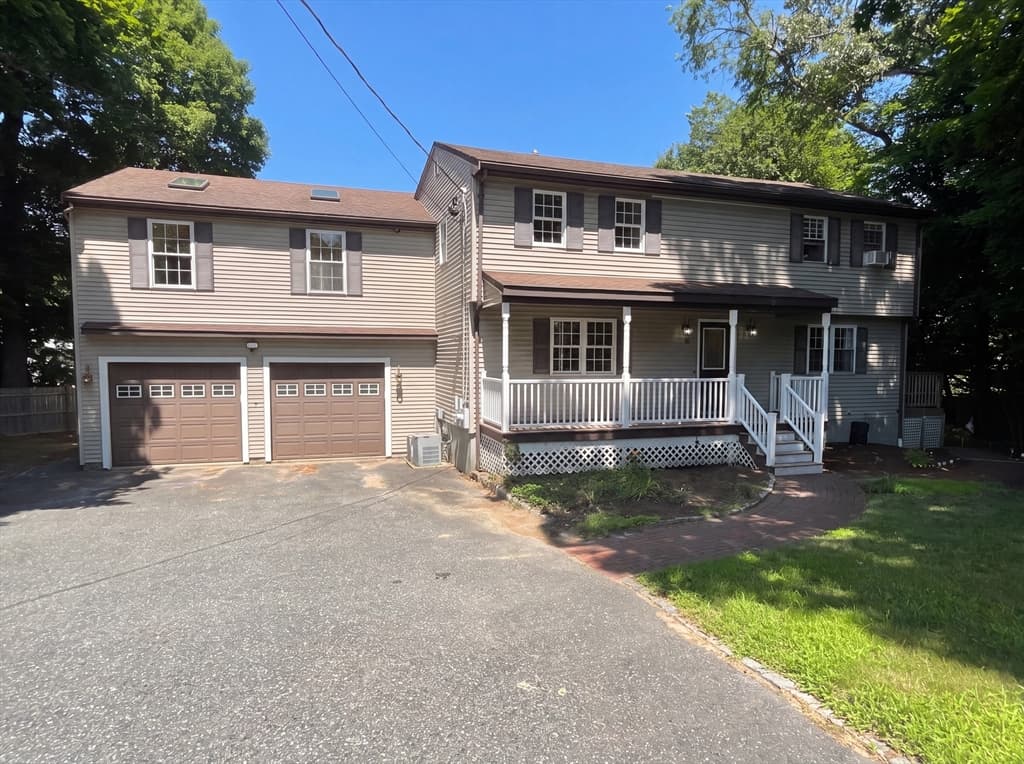 661 Main St # 661, Millis MA 02054