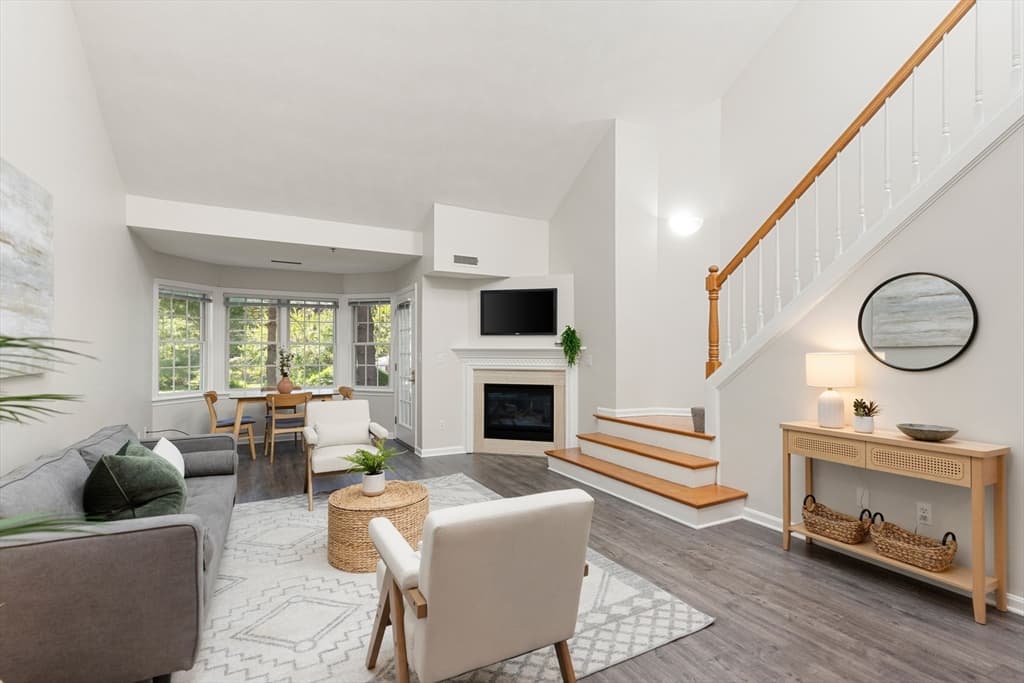 661 Lowell St # 14, Lexington MA 02420 photo 4