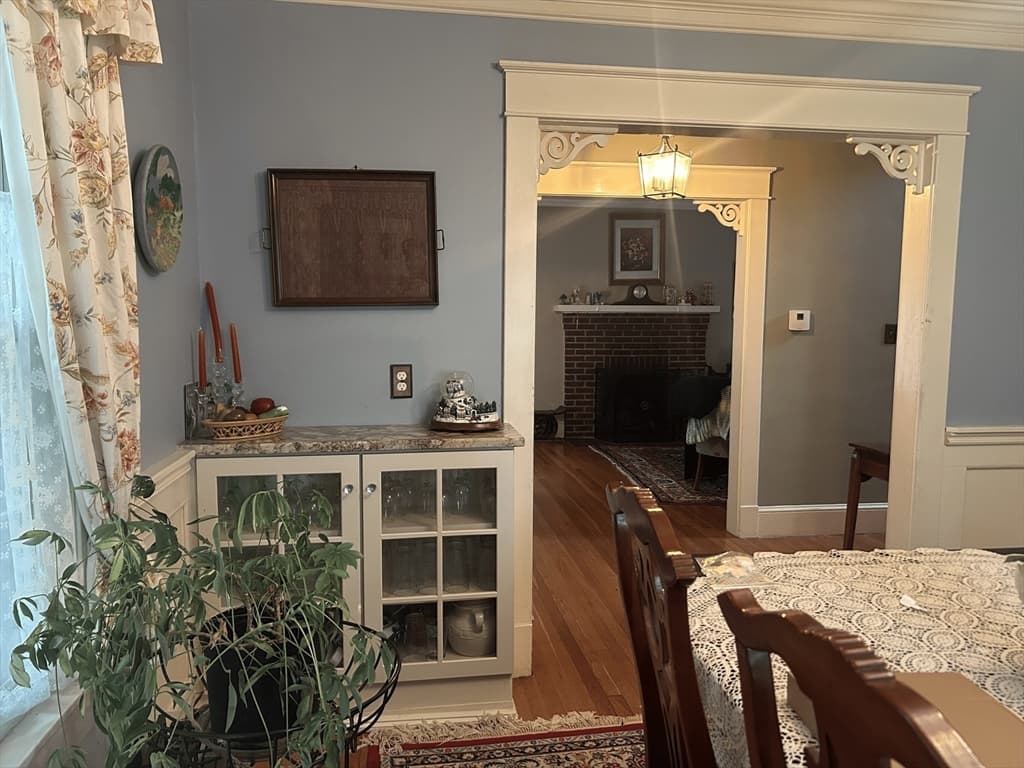 142 Springfield St, Springfield MA 01107 photo 9