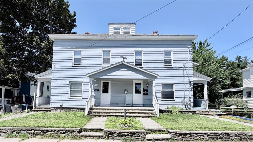 14-16 Grand St, Leominster MA 01453
