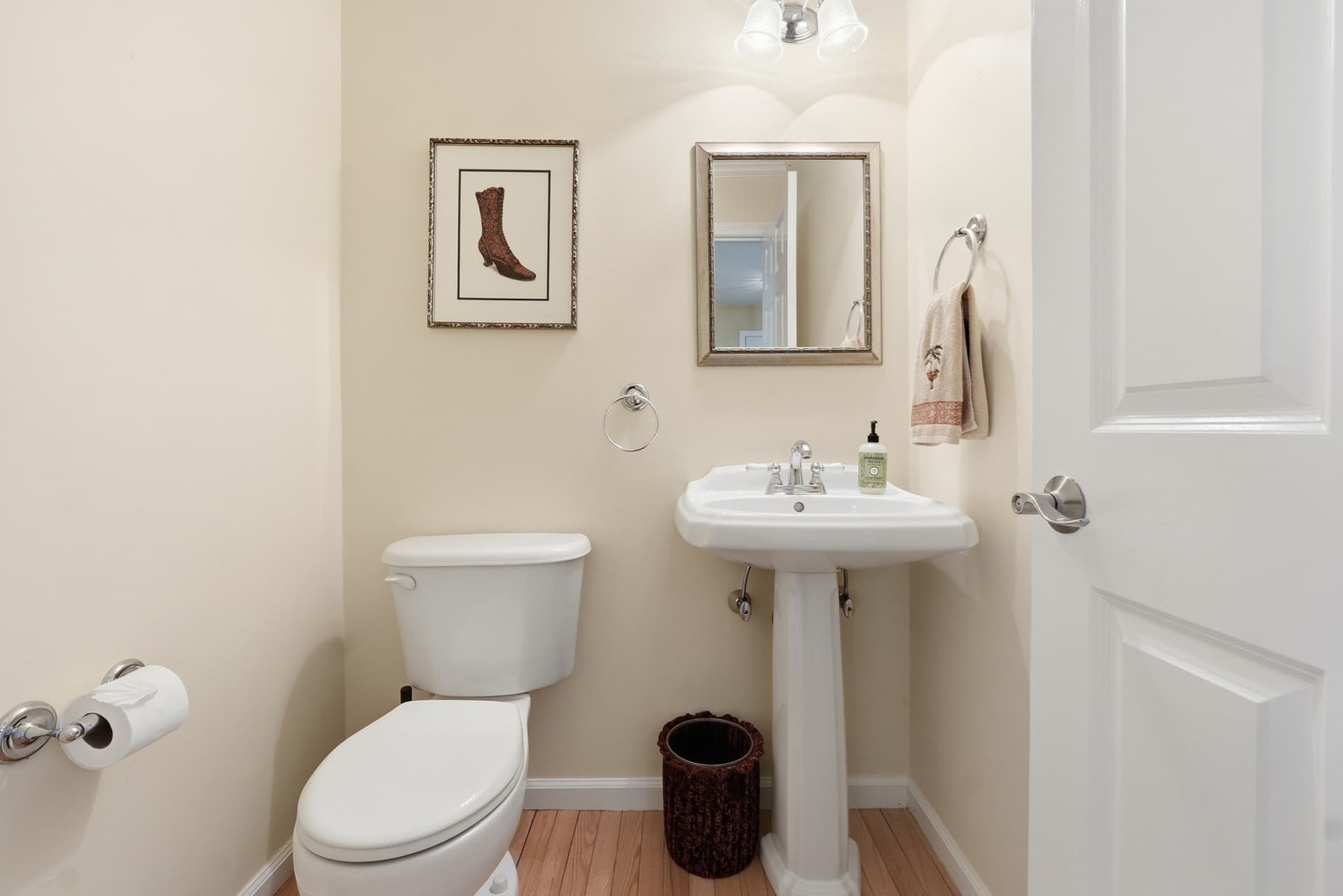 Condominium at 48 William Onthank Ln # 48, Southborough MA 01772, photo 17 of 33