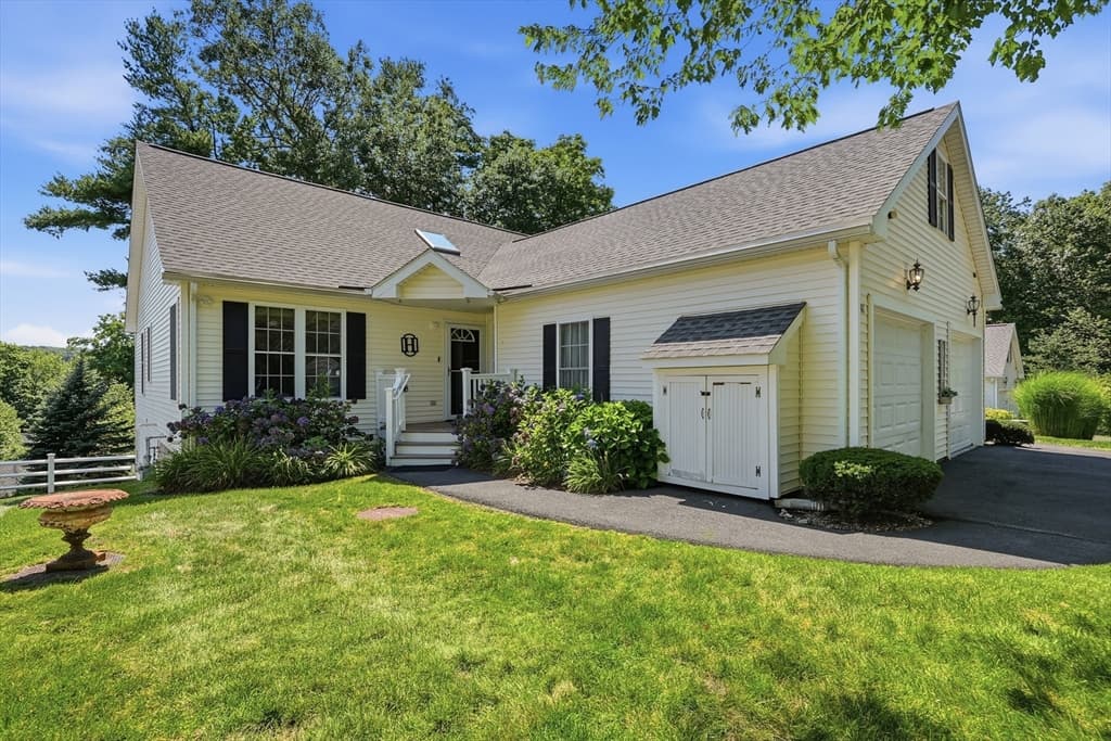 48 William Onthank Ln # 48, Southborough MA 01772 photo 32