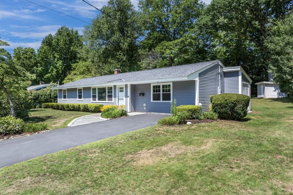 12 Terri Rd, Framingham MA 01701 photo 2