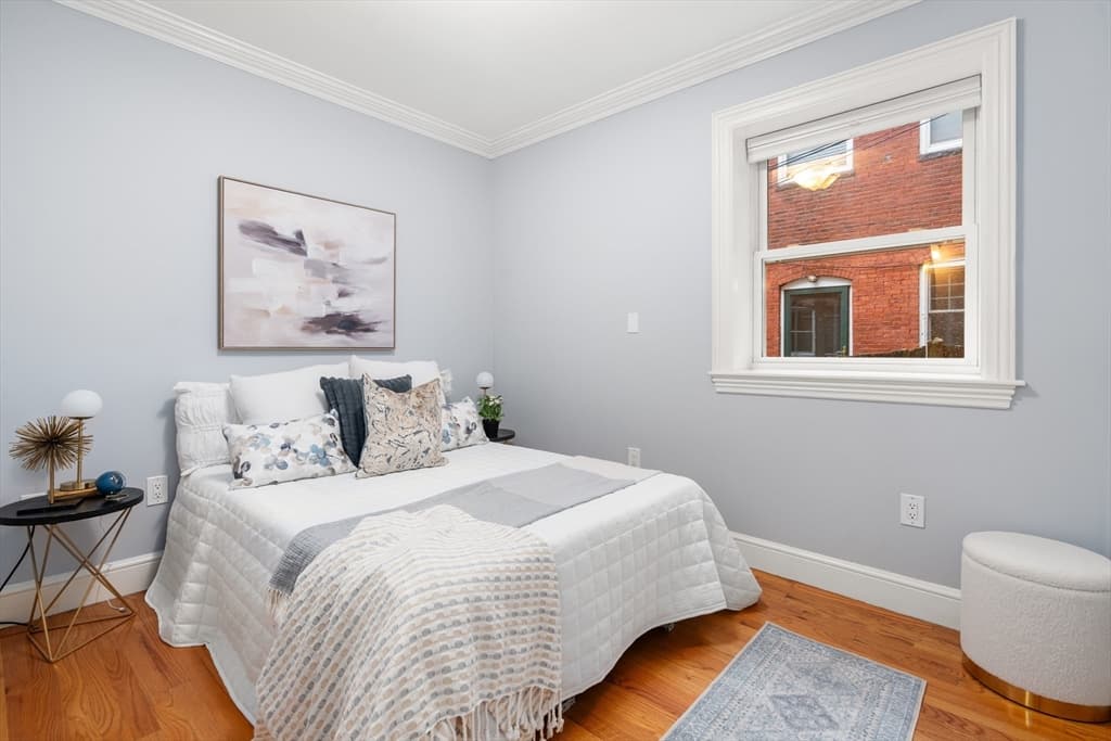 1724 Beacon St # 1, Brookline MA 02445 photo 10