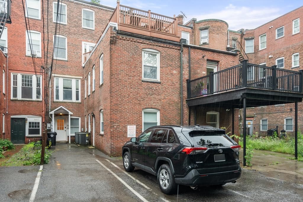 1724 Beacon St # 1, Brookline MA 02445 photo 15
