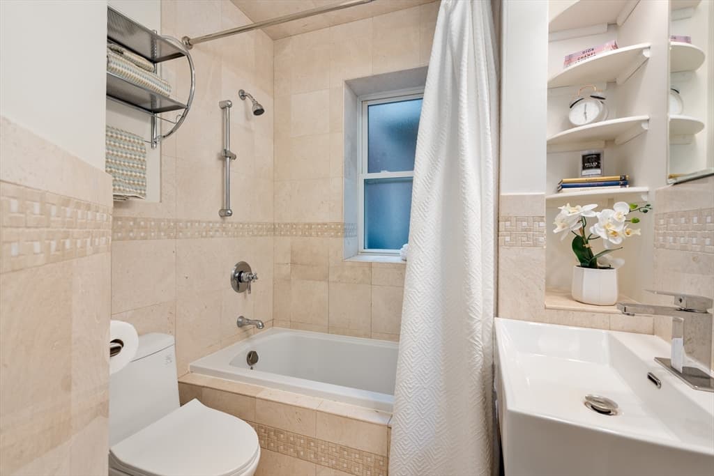 1724 Beacon St # 1, Brookline MA 02445 photo 11
