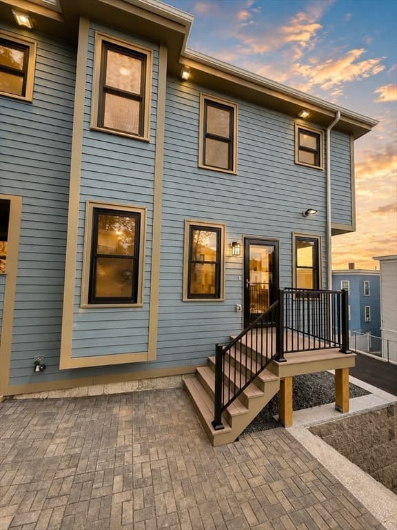 20 Bellair St, Lynn MA 01902 photo 2
