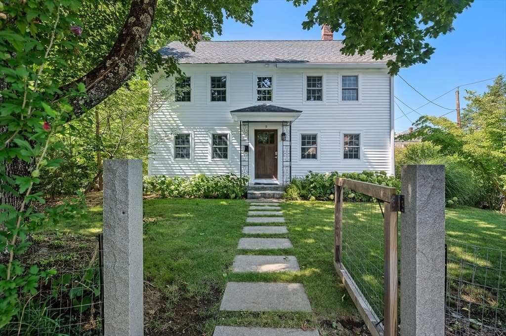 9 Cross Street, Westborough MA 01581