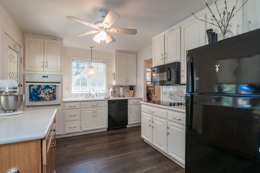 297 Falley Dr, Westfield MA 01085 photo 8