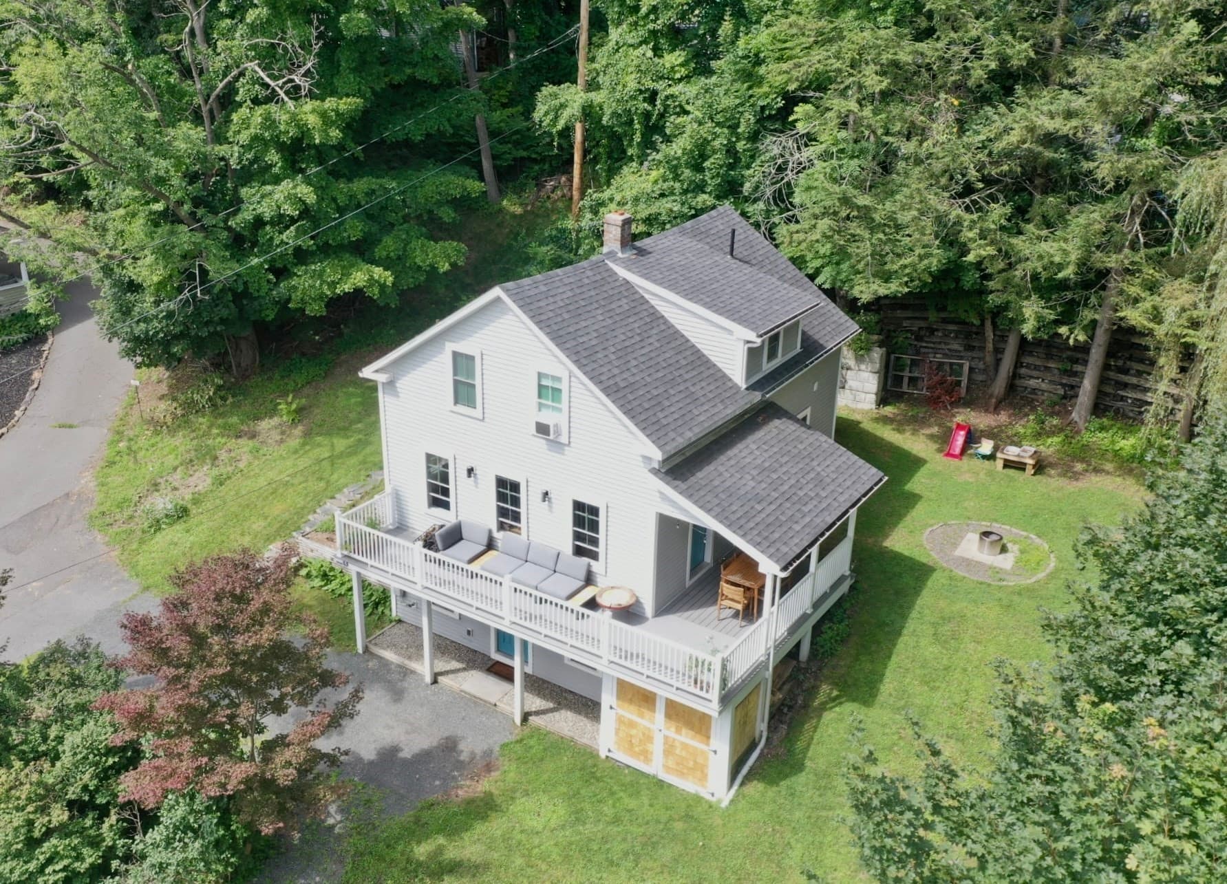 44 Green St, Buckland MA 01370