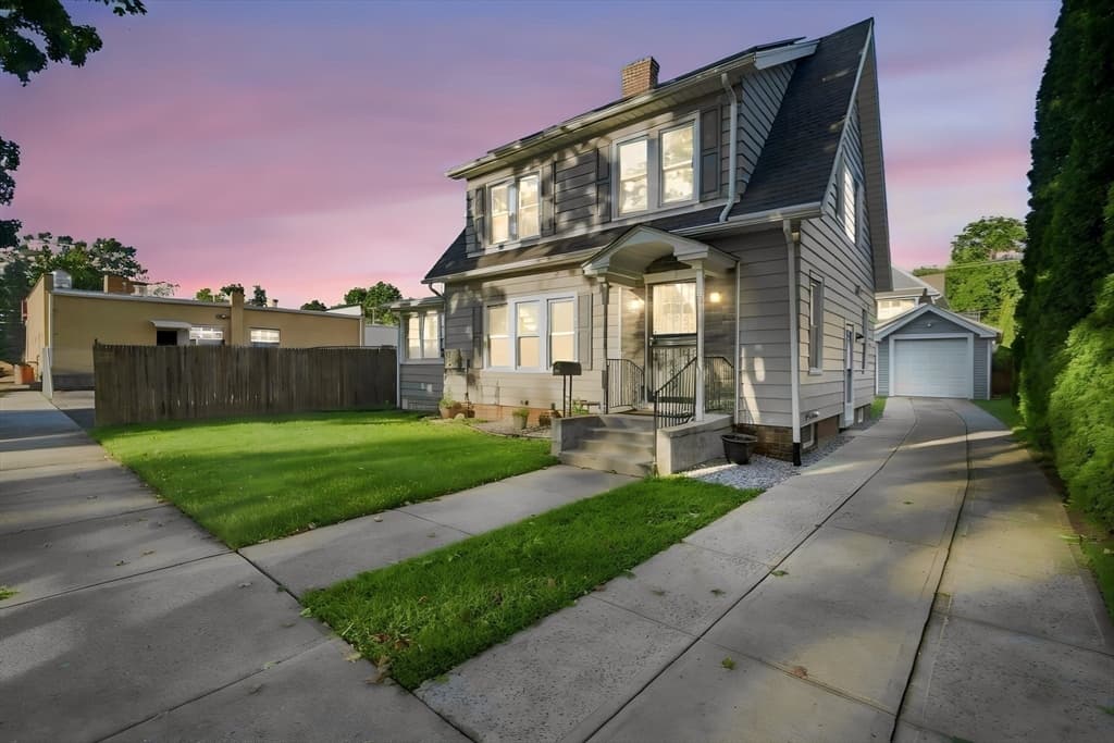 Single Family Residence at 15 Garland St, Springfield MA 01118, Springfield, photo 3 of 41