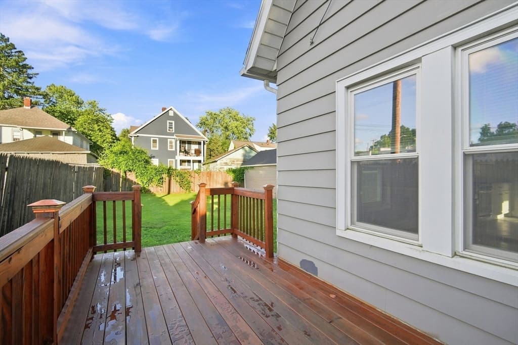 Single Family Residence at 15 Garland St, Springfield MA 01118, Springfield, photo 35 of 41