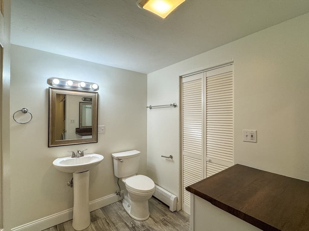 212 W 6th St # 212, Boston MA 02127 photo 17