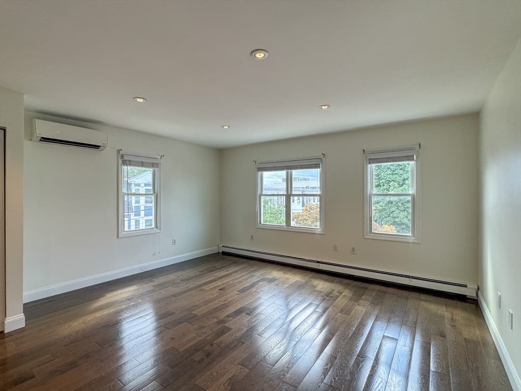 212 W 6th St # 212, Boston MA 02127 photo 24