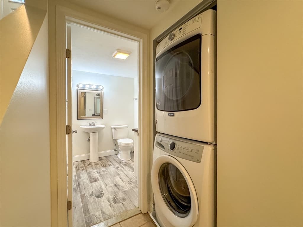 212 W 6th St # 212, Boston MA 02127 photo 19
