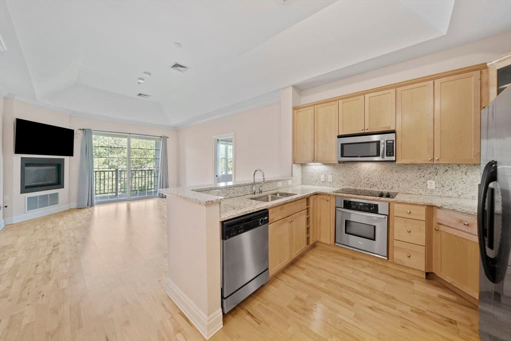 59 Walpole St # 307, Canton MA 02021 photo 2