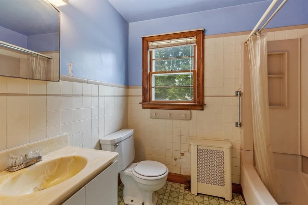 25 Starr St, Leominster MA 01453 photo 6