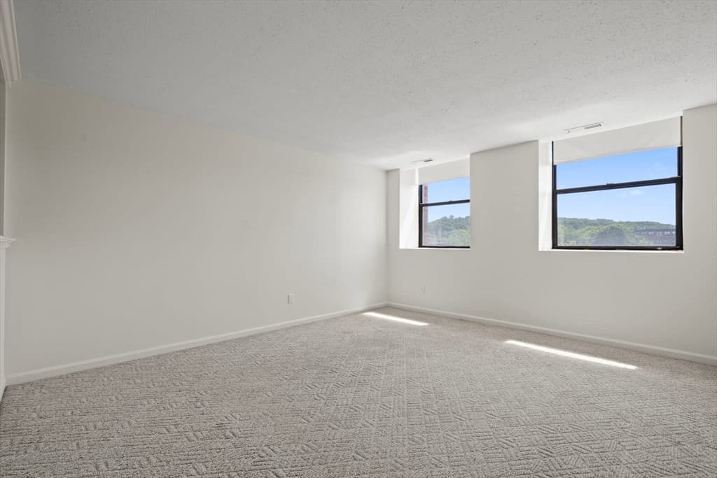 34 Newhall St # 405, Lowell MA 01852 photo 7