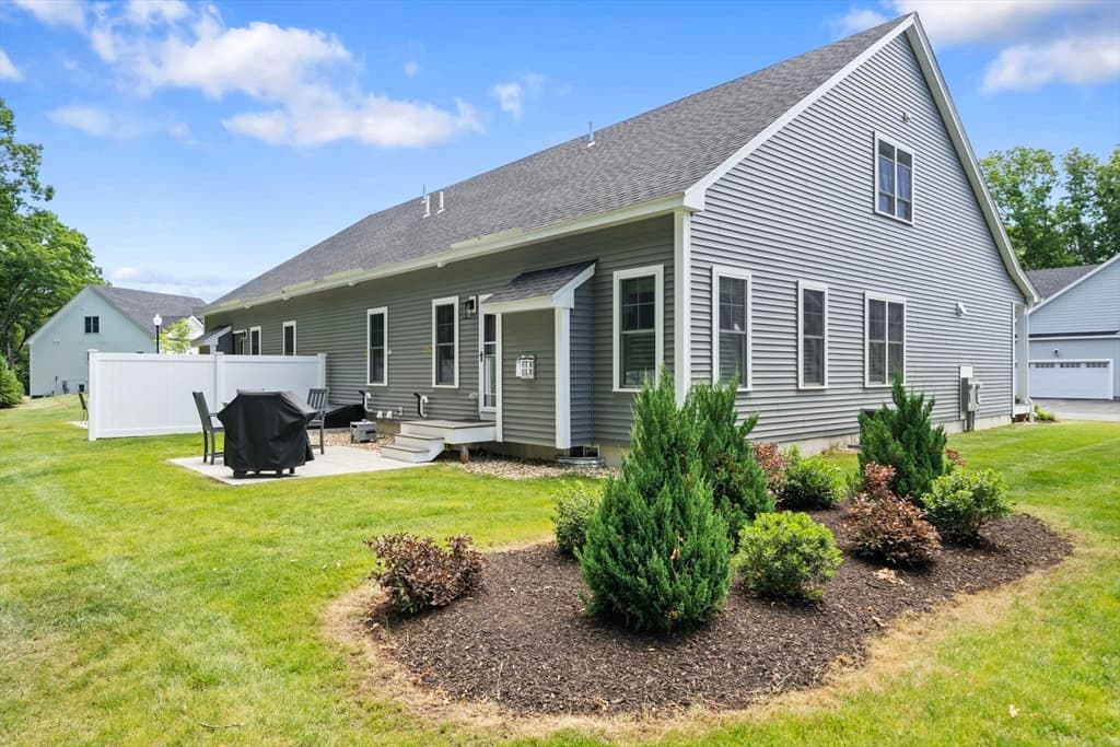 25 Salisbury Hill Blvd. # 49, Worcester MA 01609 photo 3