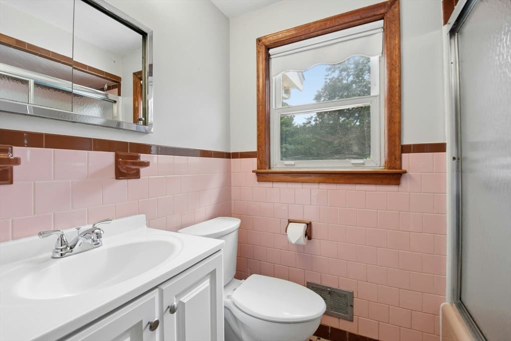 Single Family Residence at 129 Chickering Road, Dedham MA 02026, photo 13 of 29