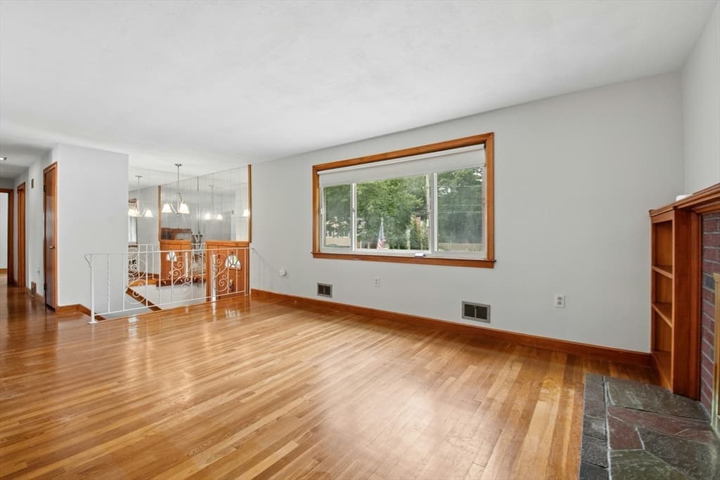 Single Family Residence at 129 Chickering Road, Dedham MA 02026, photo 5 of 29