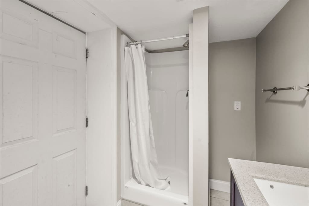 74 Trull St # B, Somerville MA 02145 photo 24