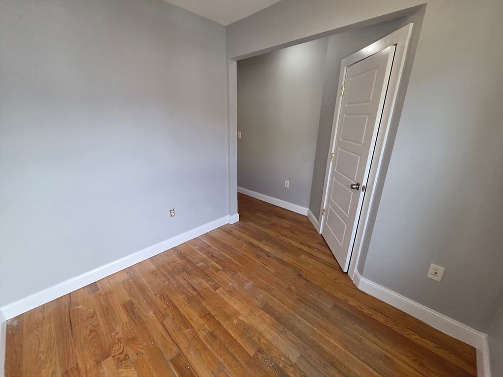 9 Lincoln St, Boston MA 02122 photo 12