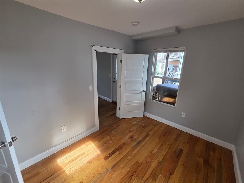 9 Lincoln St, Boston MA 02122 photo 10