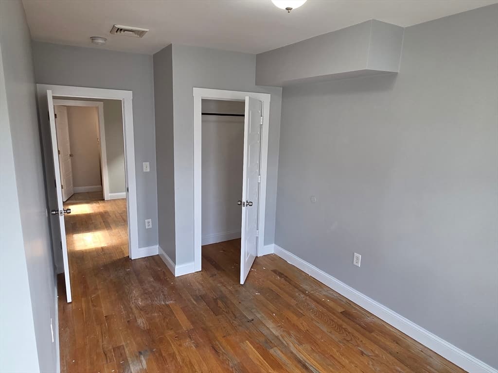 9 Lincoln St, Boston MA 02122 photo 8