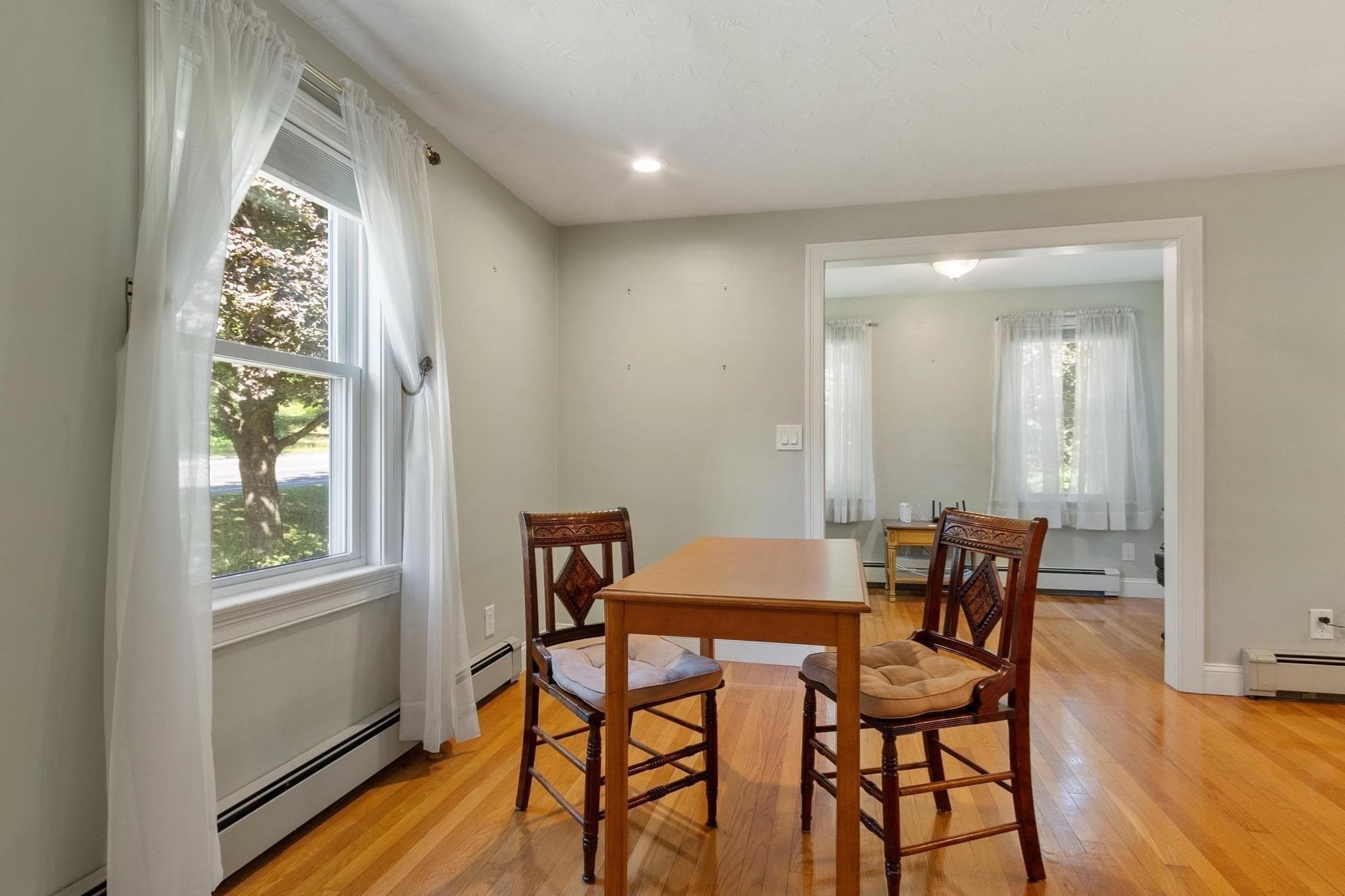 Single Family Residence at 19 Rowley Hill Rd, Sterling MA 01564, Sterling, photo 7 of 38