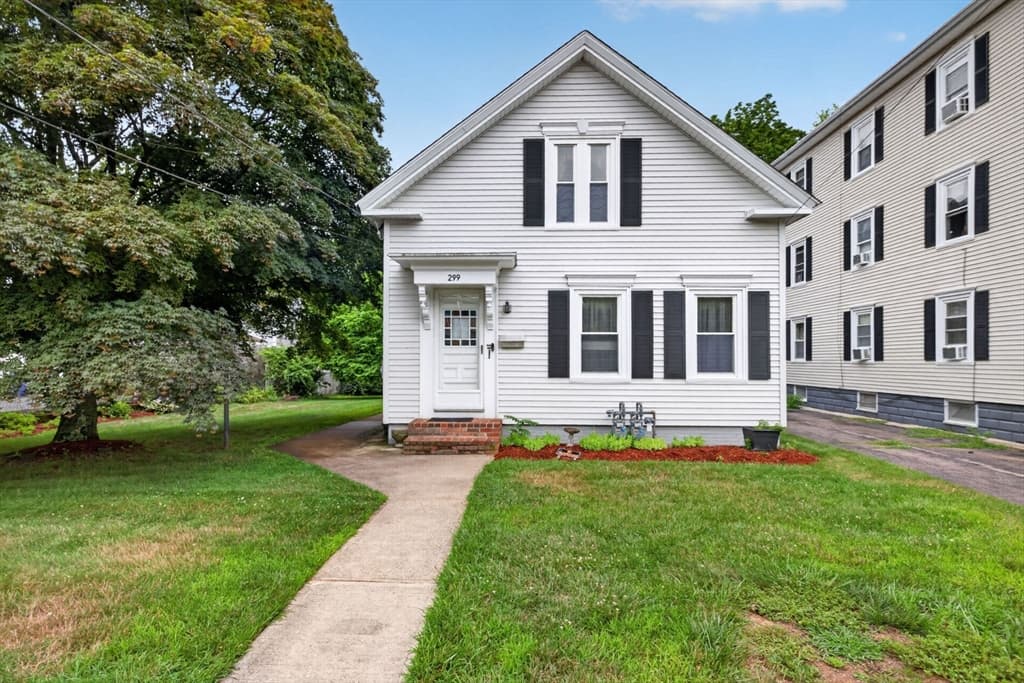 299 S Main St, Attleboro MA 02703